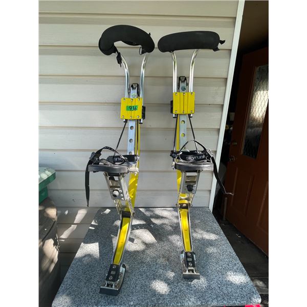 Skyrunner Adult Kangaroo Jumping Stilts.  200-242 lb load