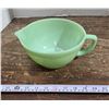 Image 2 : Jadeite Fire King Batter Bowl – has chip on rim