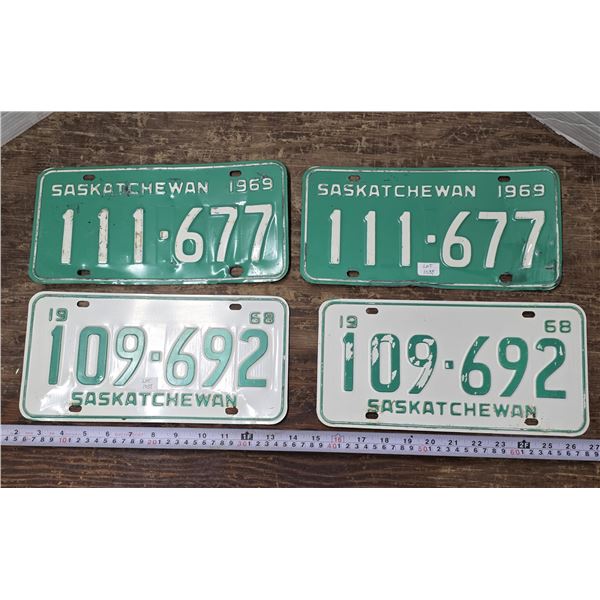 (4) 1968 & 1969 Sask Licence Plates (2 Matching Sets)
