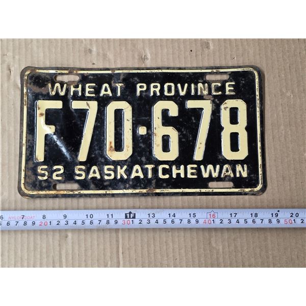 1952 sask license plate