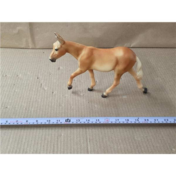 Breyer horse- 10" by 7"