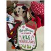 Image 2 : Lot of Assorted Christmas Décor