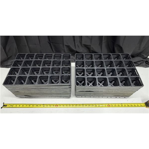 (30 Trays) Black plastic nursery pot carrier tray or seedling pot bracket,. (New)