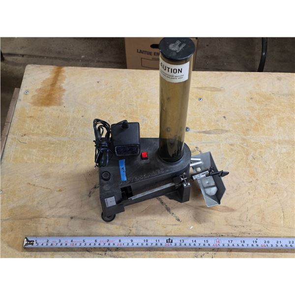 Powder measurer