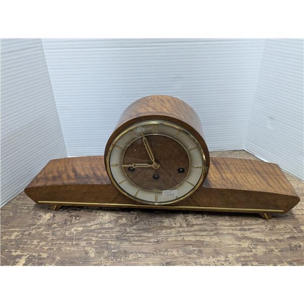Solar Mantel Clock, Key Included – Working