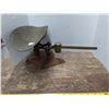 Image 1 : Countertop Brass Weigh Scale