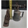 Image 4 : 1205-Antique kerosene Blowtorch and Planer