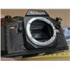 Image 2 : (3) Vintage Cameras.