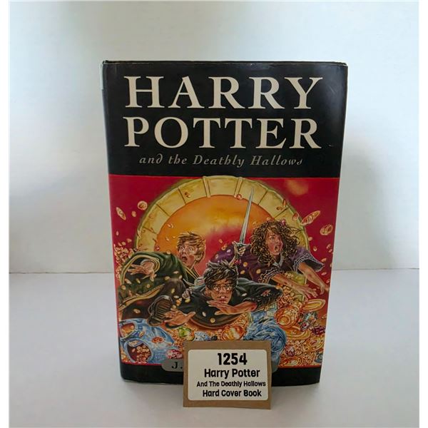 “Harry Potter and the Deathly Hallows” Hardcover Book (607 pages)