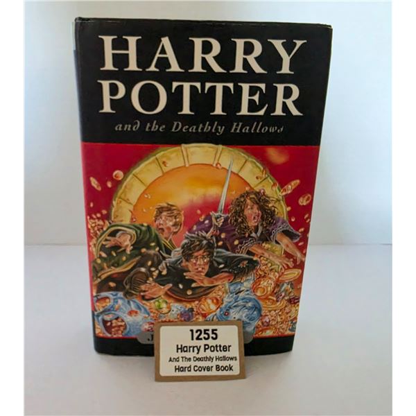 “Harry Potter and the Deathly Hallows” Hardcover Book (607 pages)