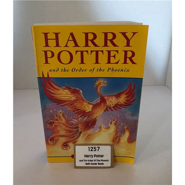 “Harry Potter and the Order of the Phoenix” Soft Cover Book (766 pages)
