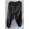 Image 7 : NEW Unisex 90’s Hip Hop Costume w/ Accessories – Size XXL