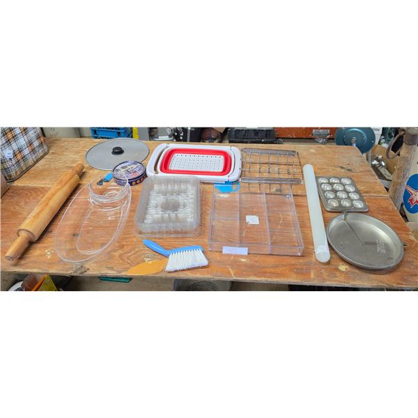 Assorted Kitchen Lot