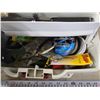 Image 3 : Fishing tackle box and net