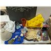 Image 1 : Mixed Décor & Housewares Lot