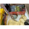 Image 2 : Mixed Décor & Housewares Lot