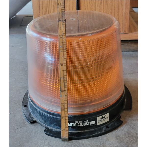 Strobe Light - Dominion Automotive