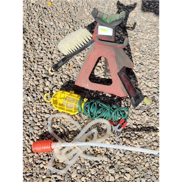 Jack Stand, Pump, Trouble Light