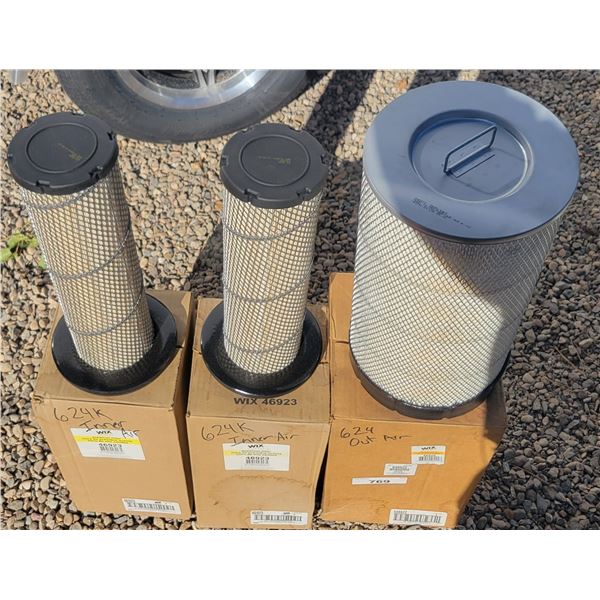 (3) Filters - Wix 46923 (x2) & Wix 46922