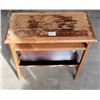 Image 1 : End Table - H 23½" x W 23" x D 12"
