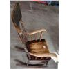 Image 2 : Antique Press-Back Oak Rocking Chair