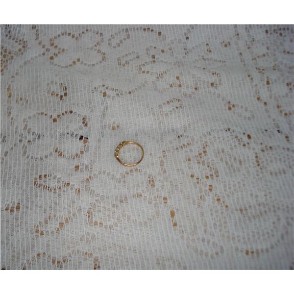 Old  14K Gold Ring   Missing Stones
