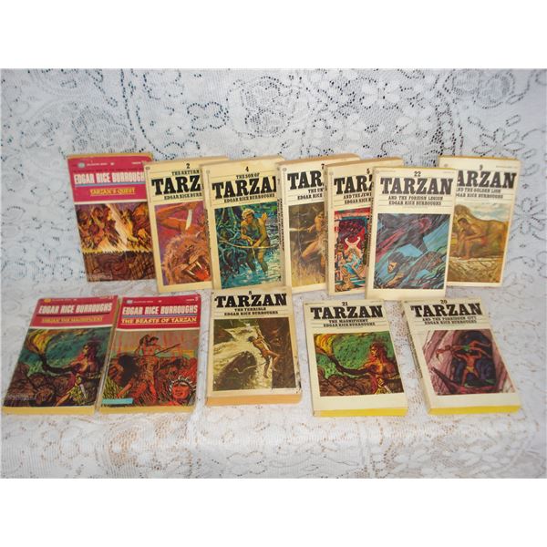 Vintage Edgar Rice Burroughs Tarzan Paperbacks  Covers Show Age Related Wear  Pages Good