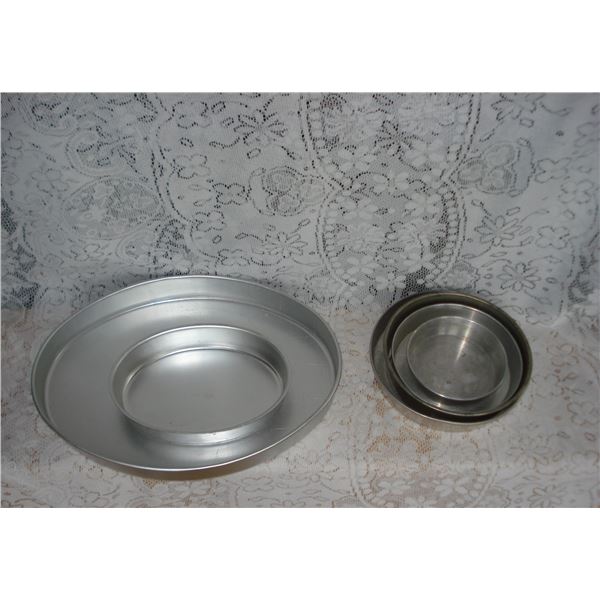Round And Oval Cake Pans