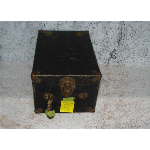 Vintage Projector 1940's Untested