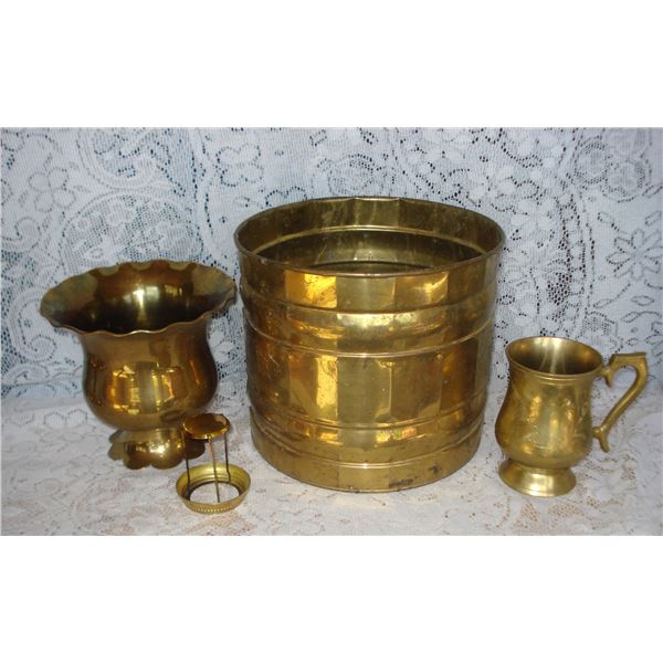 Assorted Brass items