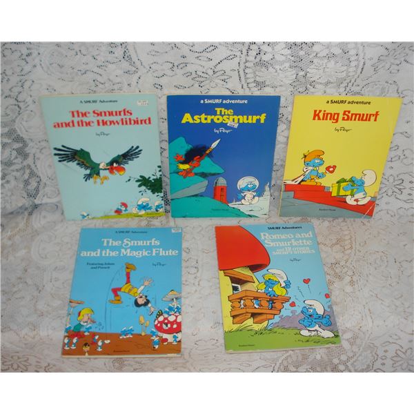 Vintage Smurf Books  Excellent Condition