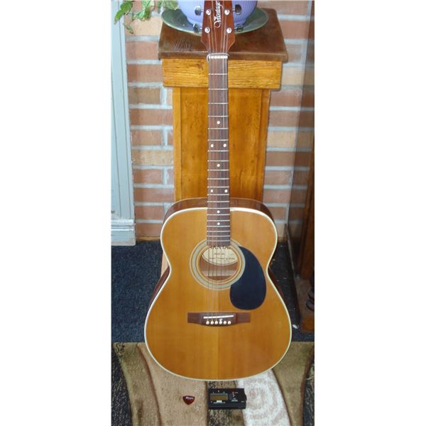 Vintage Acoustic Guitar With Pic And Toner