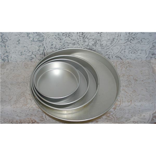 Set Of Round Cake Pans