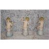Image 2 : 3 Ceramic Figures