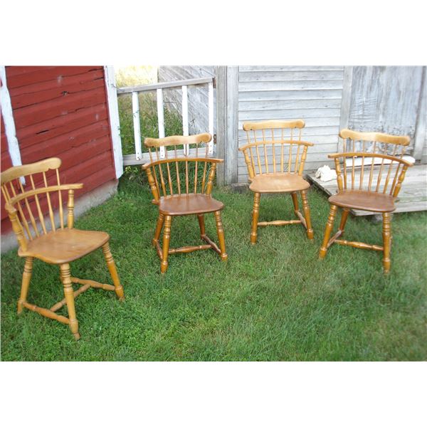 4 Vintage  Not Antique  Windsor Chairs  Normal Wear  Sturdy  1 Chair Spindle Repair