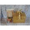 Image 1 : Lot Of Patterns & Sewing Supplies In Basket