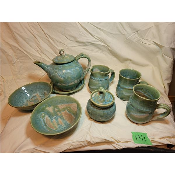 Teal tea set, hand-made by a potter in the Gulf Islands, British Columbia, 10 pieces total [x=#8211/