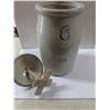 Image 2 : 6-Gal Redwing Butter Churn, One Large Chip