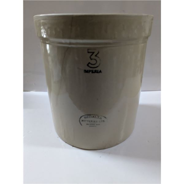 3-Gal Medalta, One Large Crack