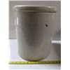 Image 4 : 6-Gal Redwing Crock, No Chips or Cracks