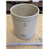 Image 1 : 3 gallon medalta crock- no cracks