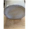 Image 4 : 3 gallon medalta crock- no cracks