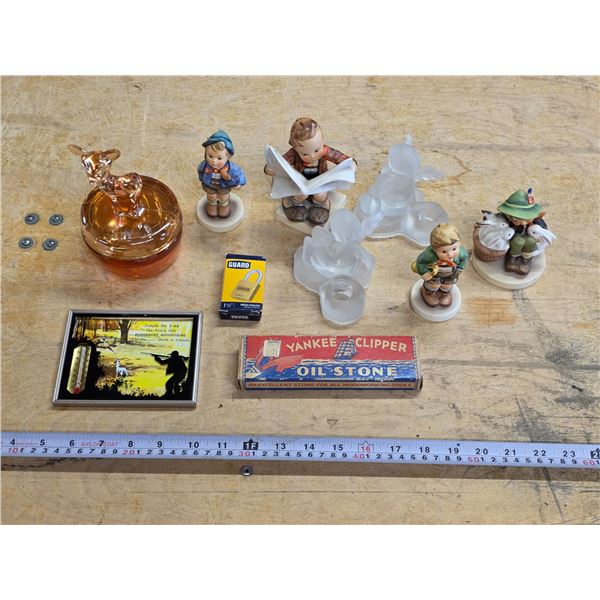 Décor and advertising lot