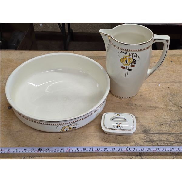 Boch bowl and pitcher- made in belgium