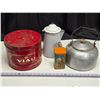 Image 1 : Enamel & Tins Lot