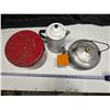 Image 2 : Enamel & Tins Lot