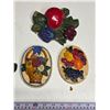 Image 2 : Pair of Vintage Painted Chalkware Caricature Wall Hooks