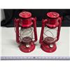Image 1 : (2) Red Oil Lamps