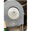 Image 4 : Beaver Power Tools Band Saw with 101 Inch Blades and Accessories