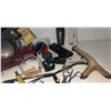 Image 5 : Vintage and Everyday Items Lot with Suitcase